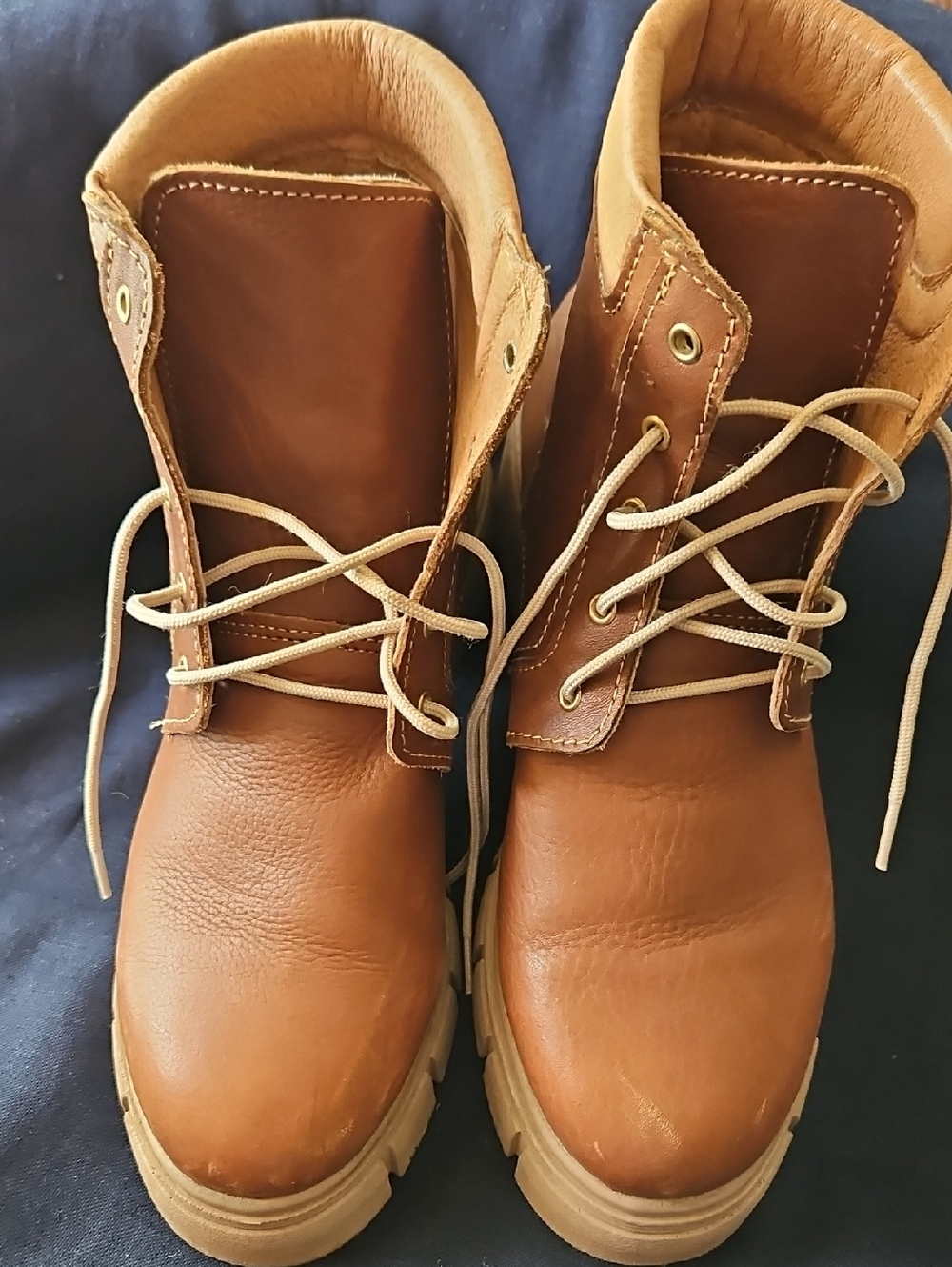 Women's Lace-Up Tan Work Boots with Cushioned Collar